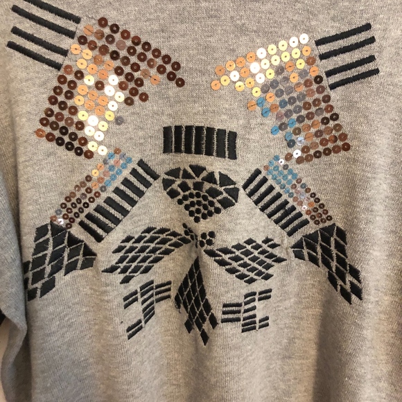 Unique Embroidered Sweater - Picture 2 of 4